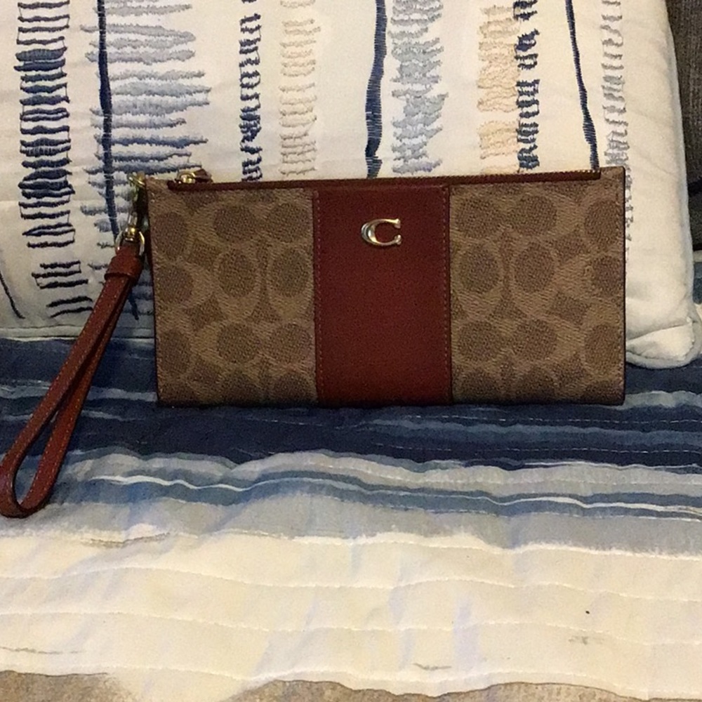 Coach Double Zip Wallet Rust/Signature